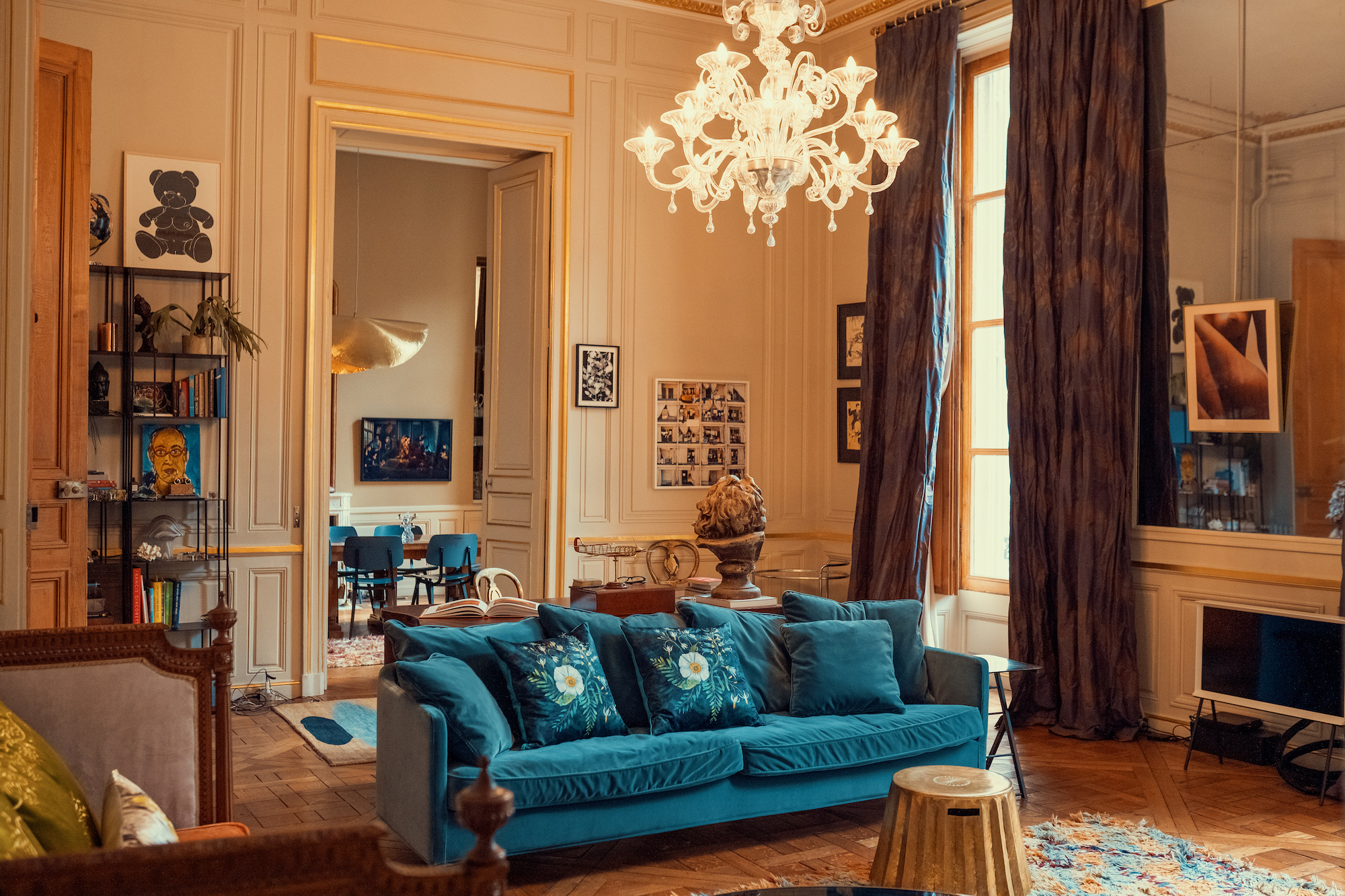 Button to View Apartment in Paris Vacation Rental